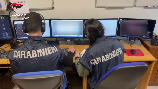 Carrozzeria per truffare assicurazioni, due arresti a Venaria